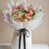 Bó hoa hồng mix tú cầu xanh bơ