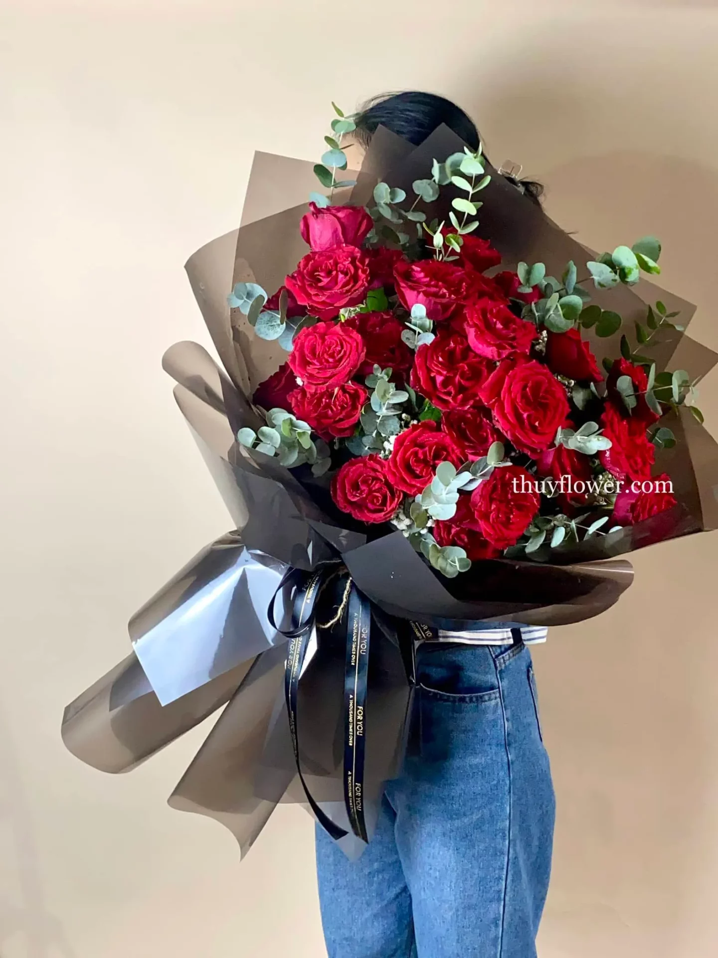 Bó hoa hồng đỏ tặng vợ