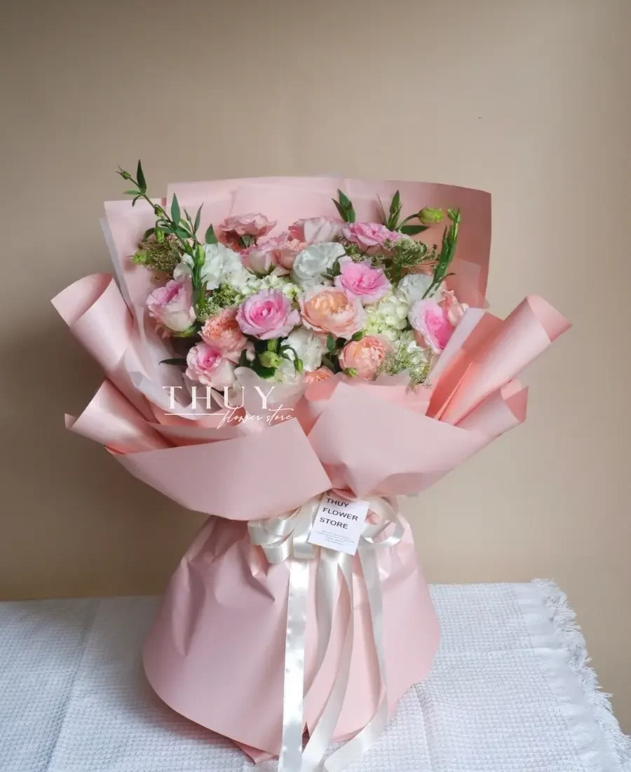 Bó hoa hồng mix tú cầu size vừa tặng 20 tháng 10