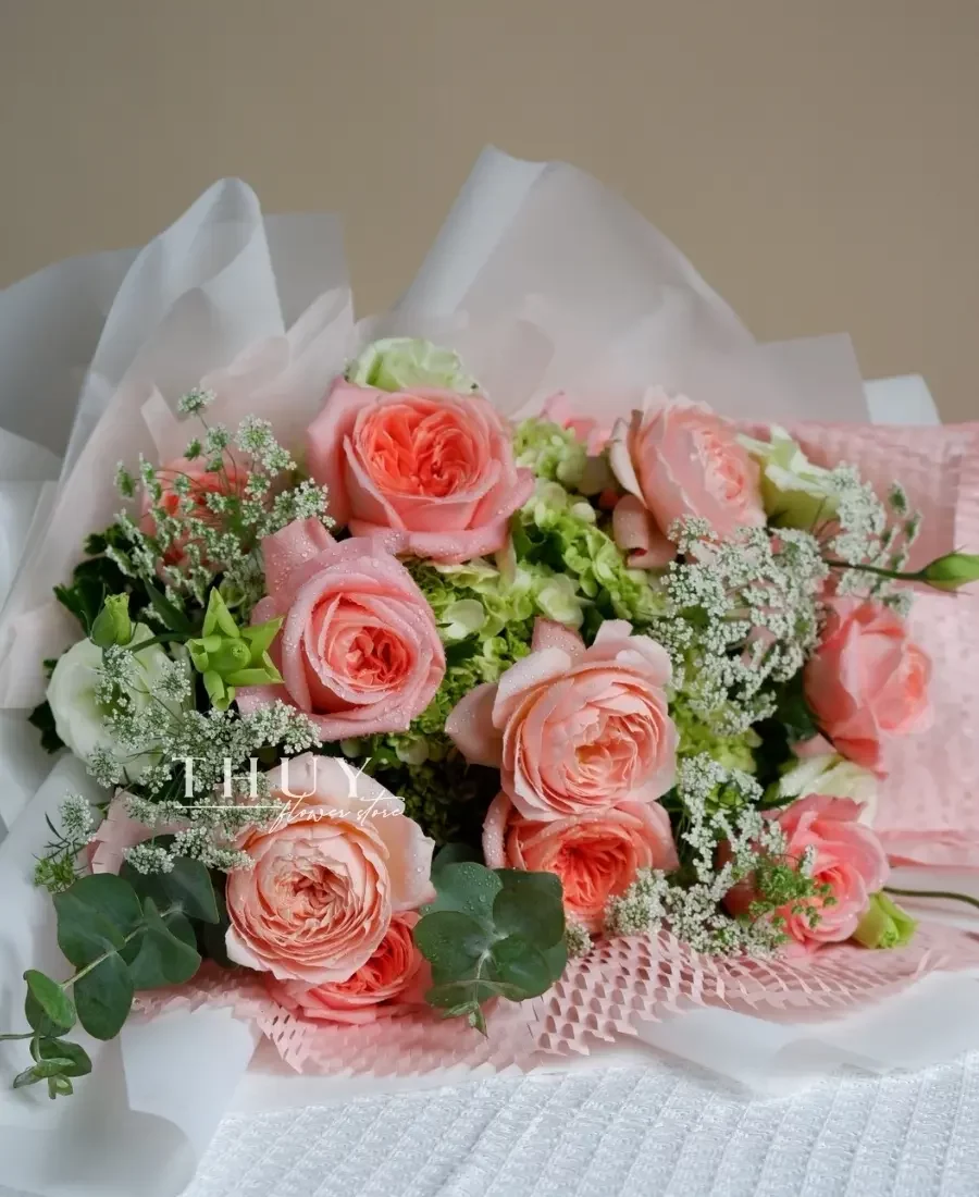 Bó hoa hồng mix tú cầu xanh bơ