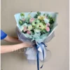 Bó hoa màu xanh dương size vừa