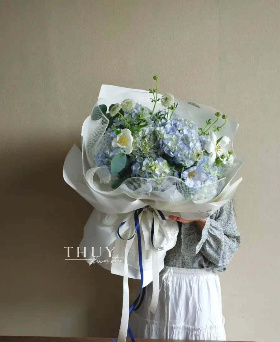 Bó hoa siêu to với hoa cẩm tú cầu
