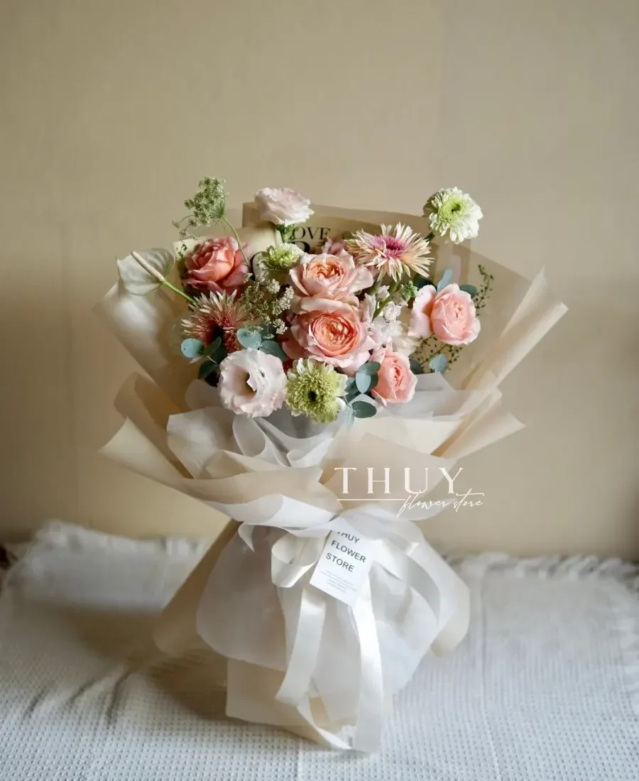 Bó hoa tặng sinh nhật đồng nghiệp màu hồng