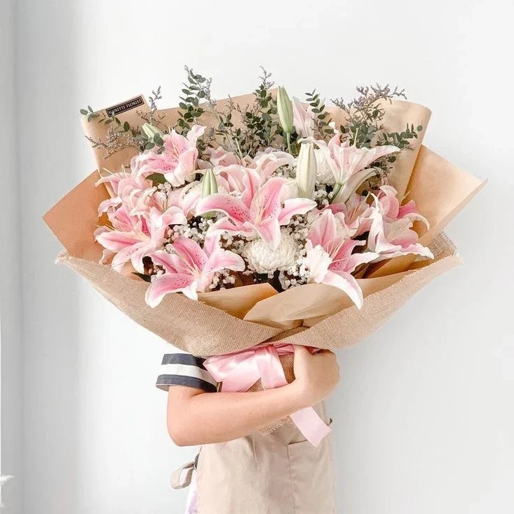 Hoa tặng vợ