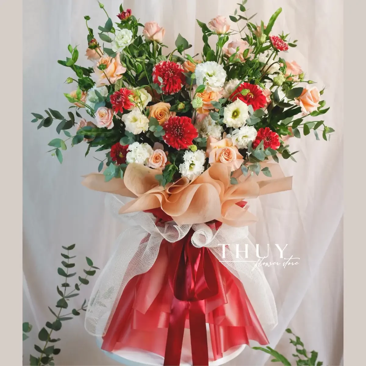 Kệ hoa tặng sếp thăng chức