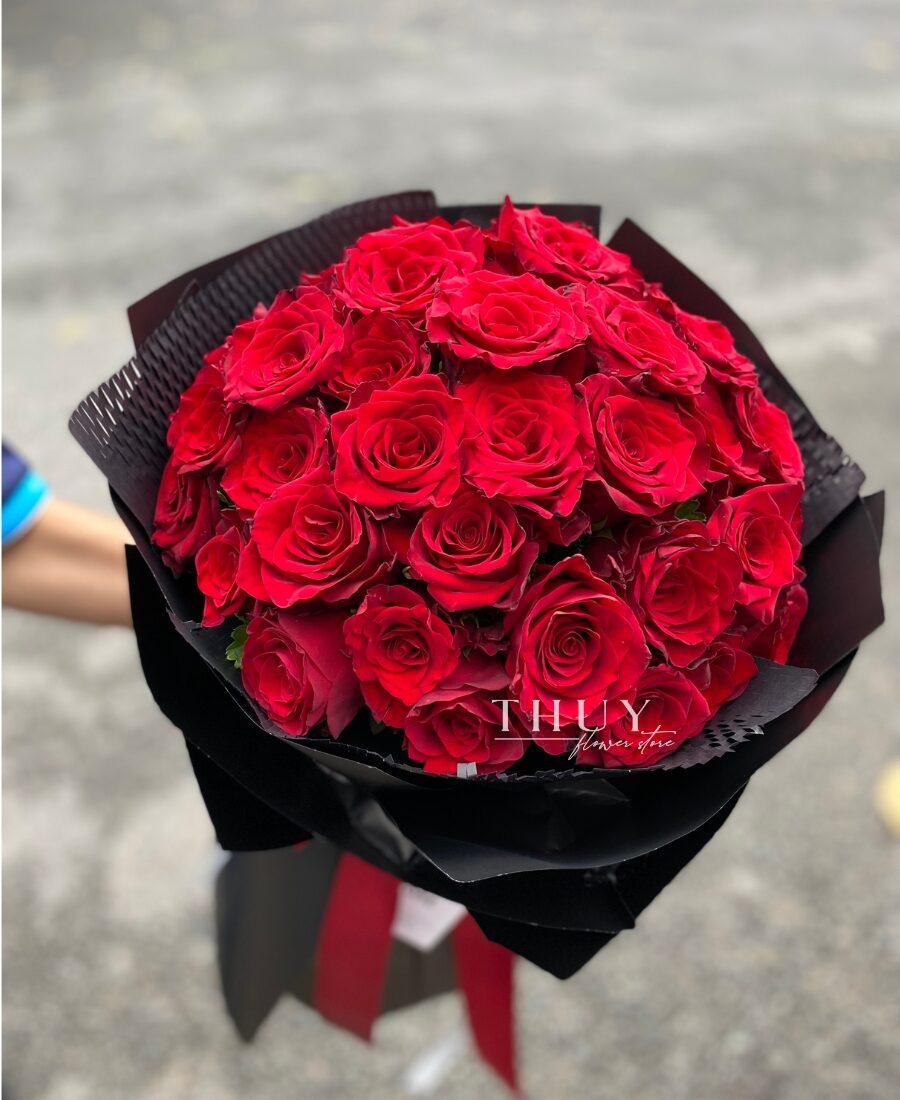 bó hoa hồng 50 bông tặng bạn gái
