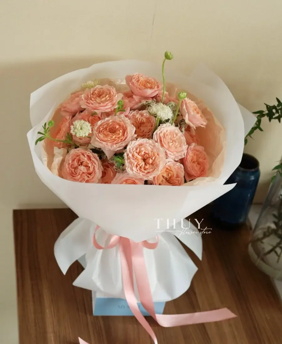 hoa tặng bạn gái bó hoa hồng dễ thương